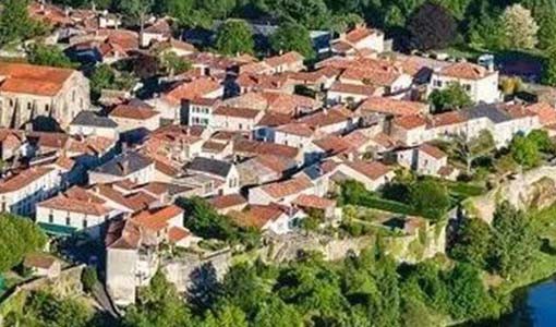 简阳回乡建别墅为什么一定要选专业乡墅公司